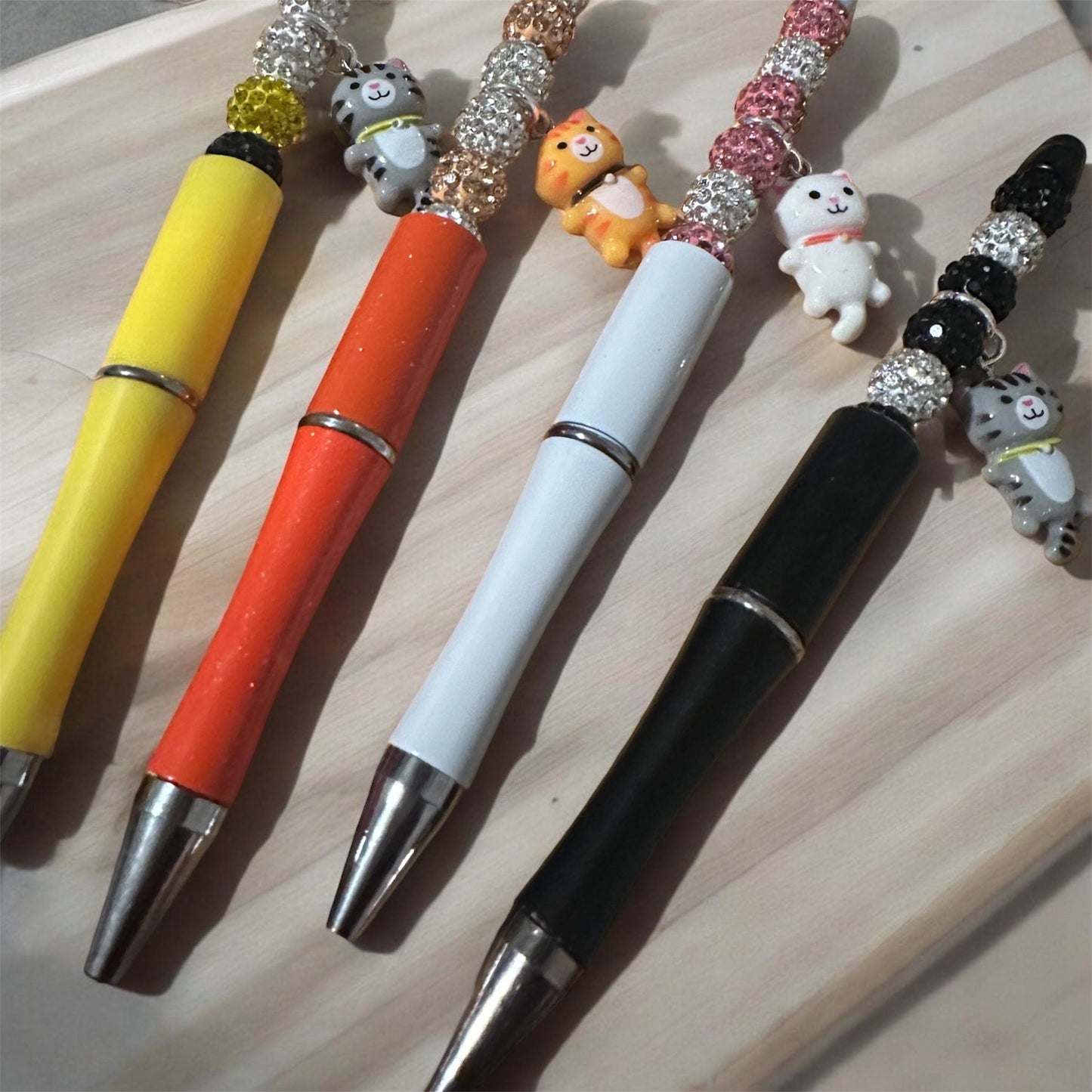 Beaded Cat Charm Pens – Perfect Gift for Cat Lovers and Stationery Enthusiasts