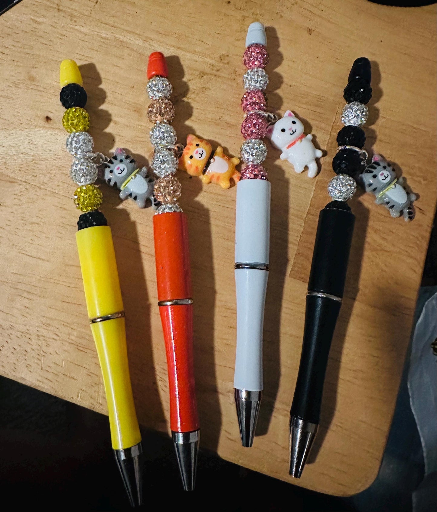 Beaded Cat Charm Pens – Perfect Gift for Cat Lovers and Stationery Enthusiasts